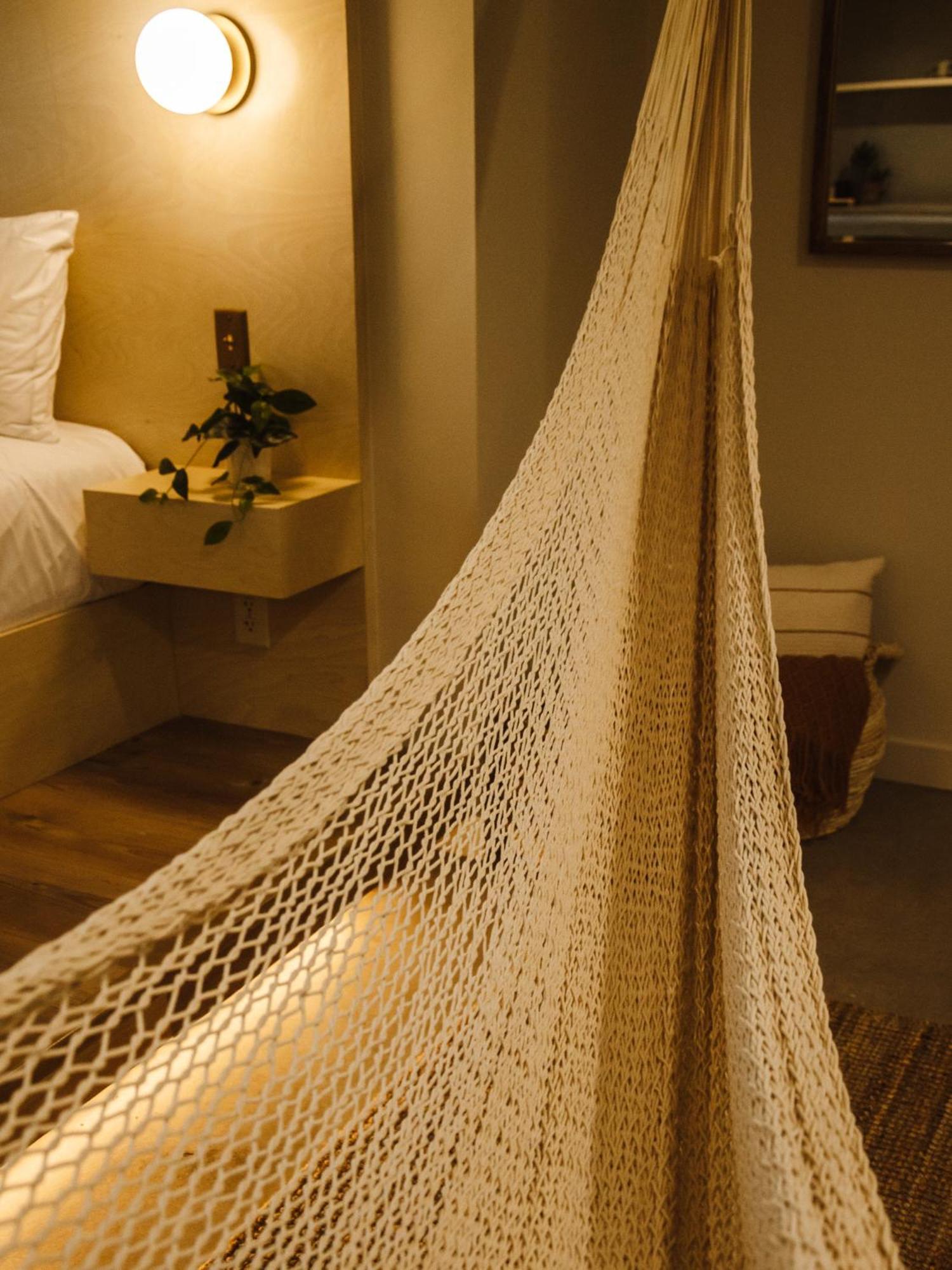 Brut Hotel Tulsa Eksteriør billede